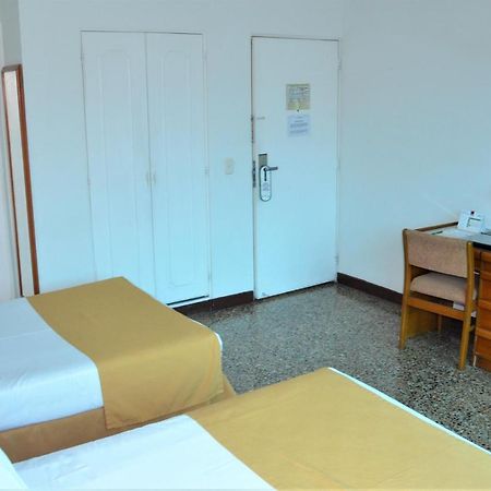 Hotel Villavicencio Plaza Eksteriør bilde