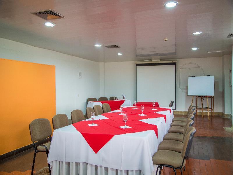 Hotel Villavicencio Plaza Eksteriør bilde