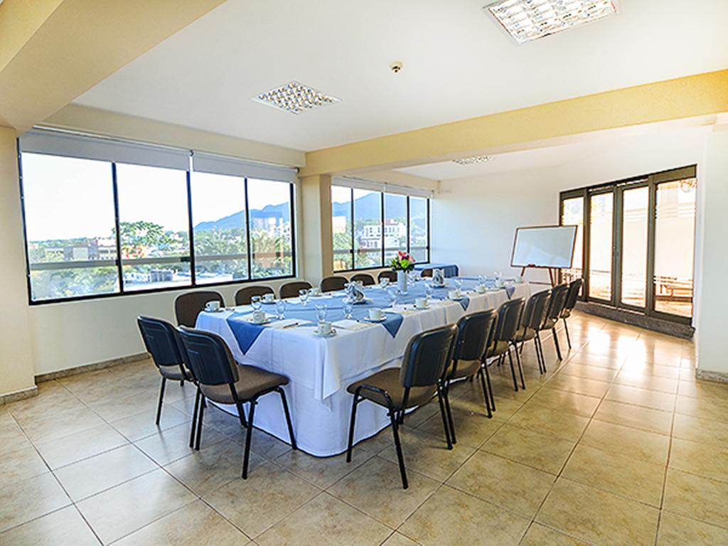 Hotel Villavicencio Plaza Eksteriør bilde