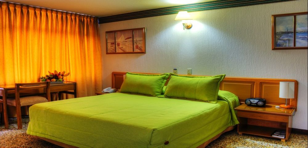 Hotel Villavicencio Plaza Eksteriør bilde