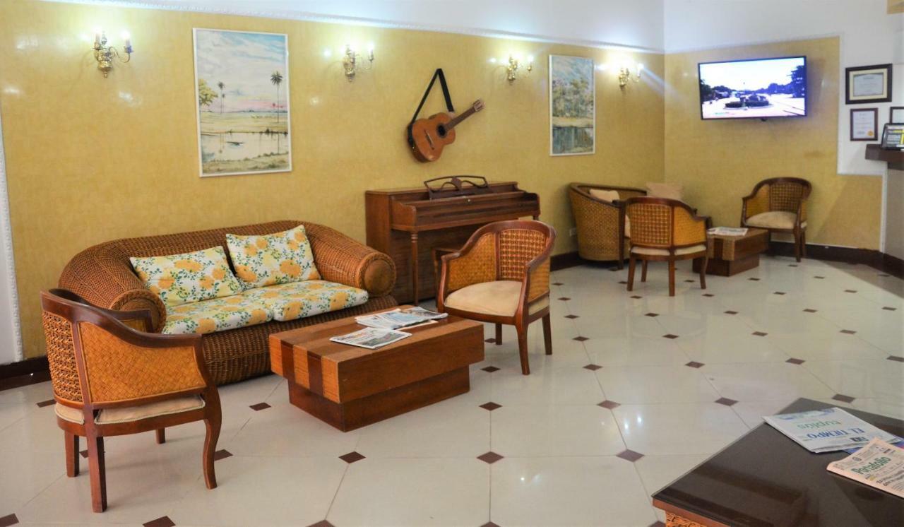 Hotel Villavicencio Plaza Eksteriør bilde